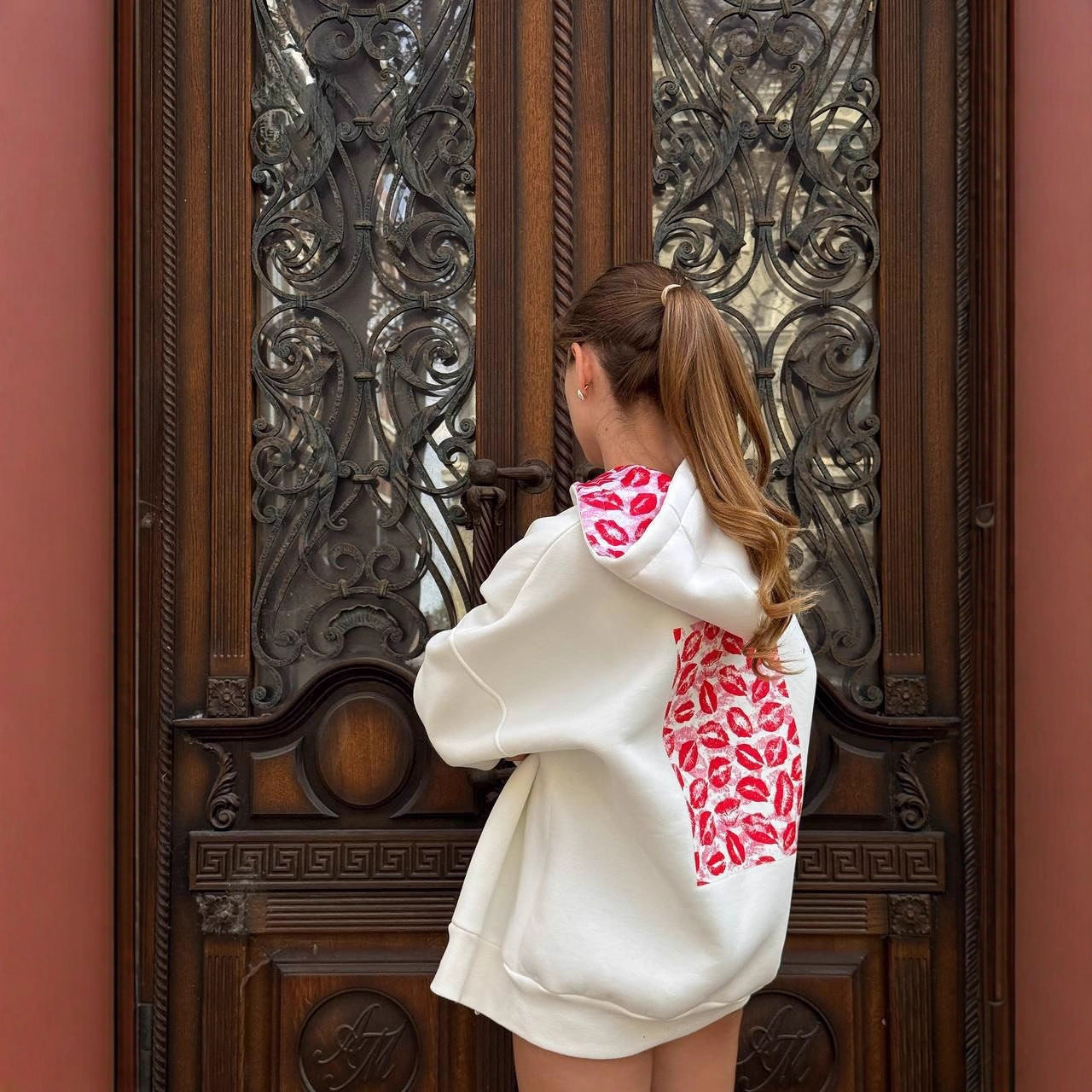 Boyfriend-style Oversize Lip Print Hooded Sweatshirt For Women