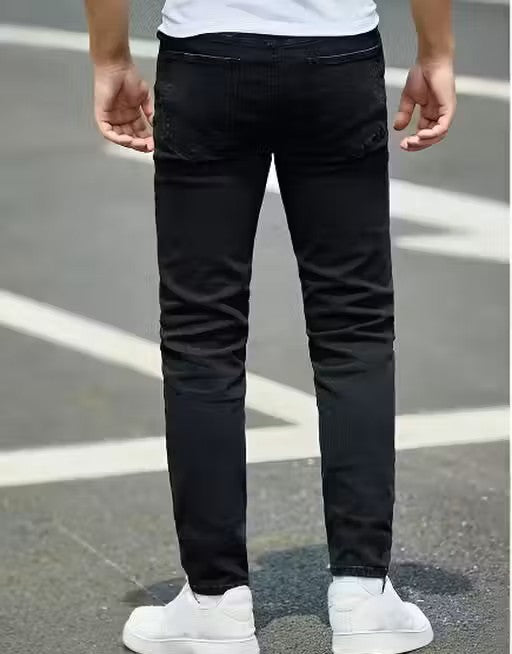 BLACK PLAIN JEANS