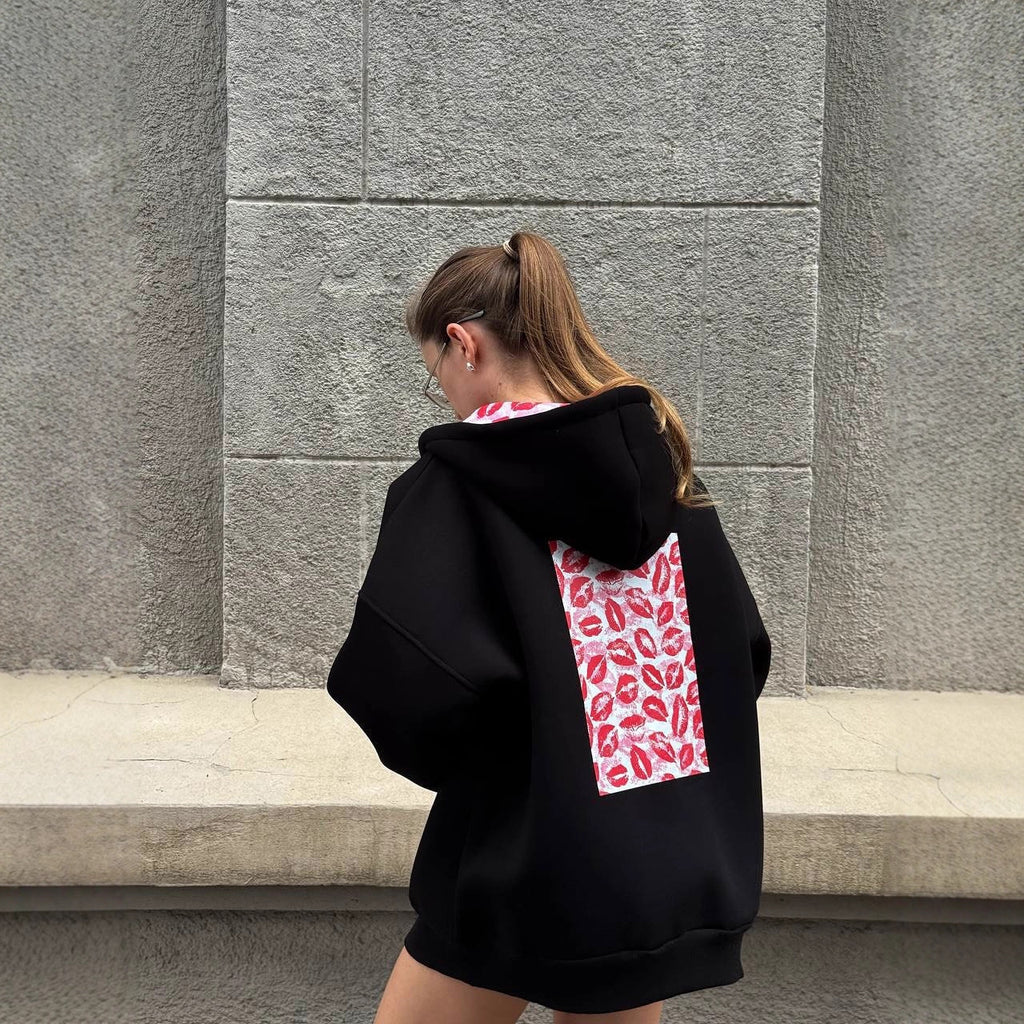 Boyfriend-style Oversize Lip Print Hooded Sweatshirt For Women