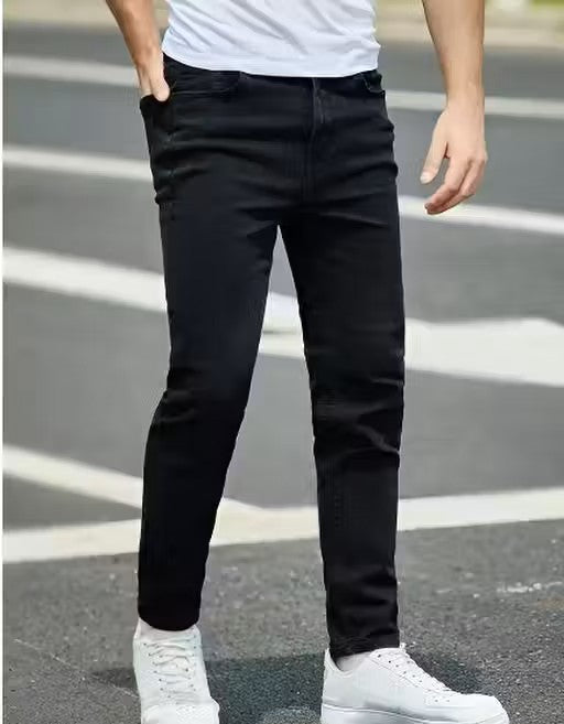 BLACK PLAIN JEANS