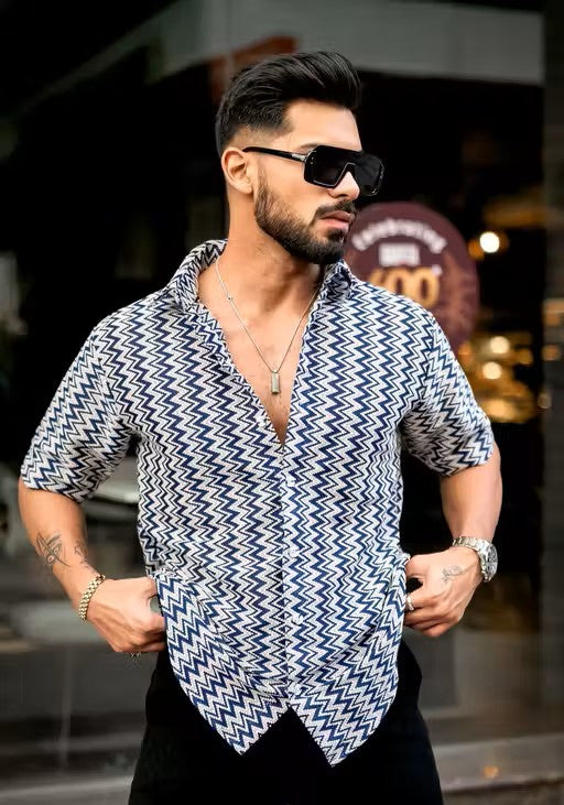 NAVY ZIG-ZAG STRIPED CROCHET SHIRT