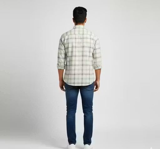 Men Slim Fit Checkered Spread Collar Casual Shirt